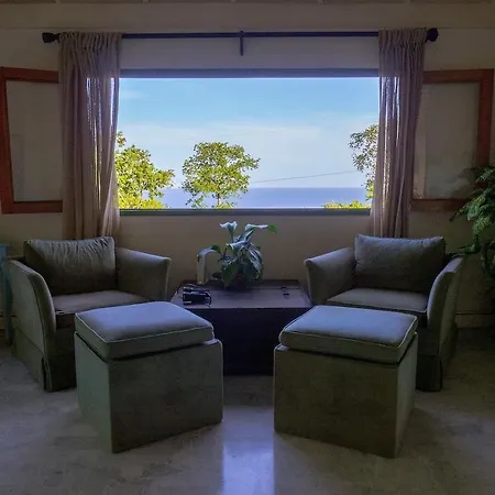 Mynt Retreat Bed & Breakfast-2